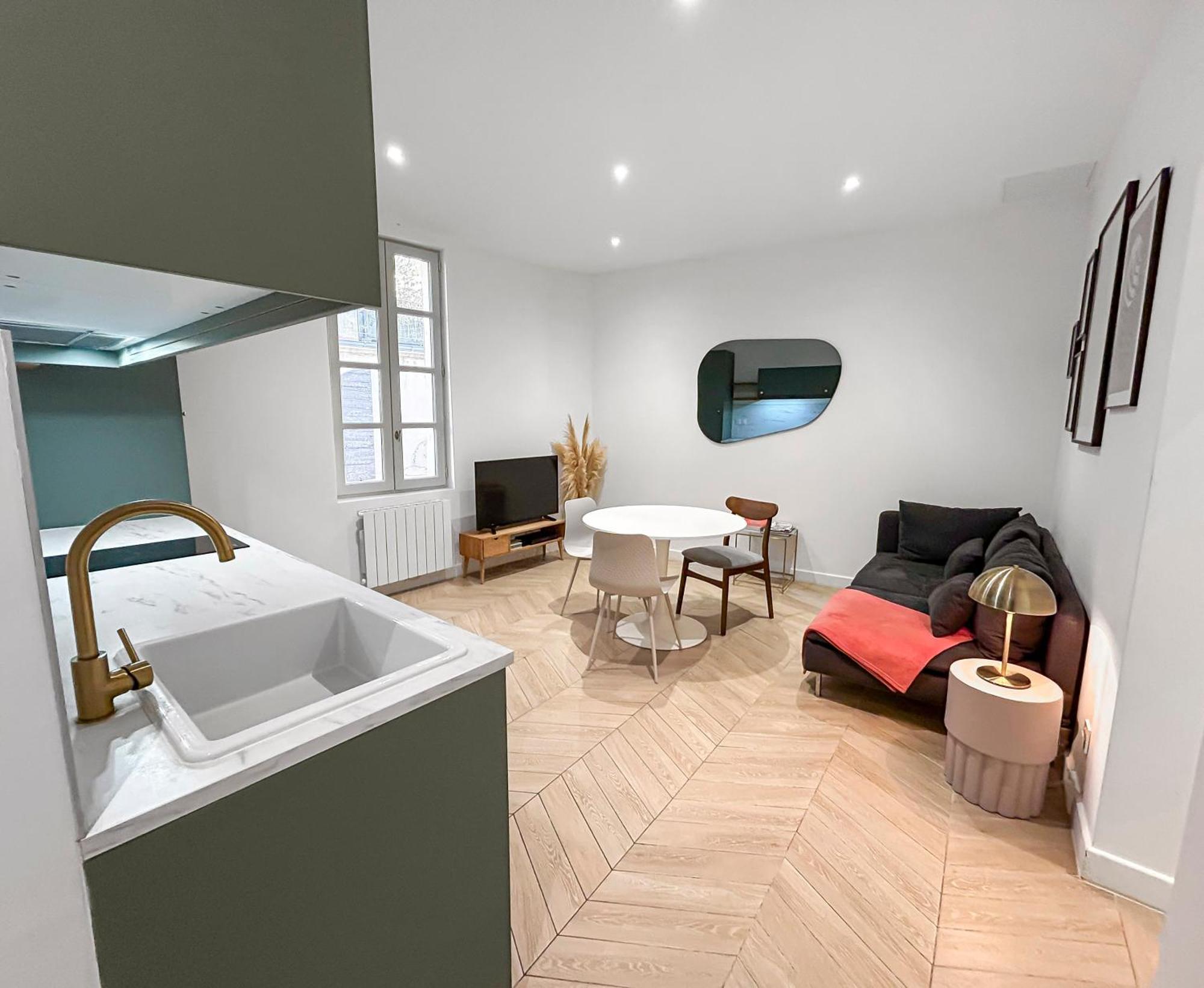 Hebergements Modernes & Cosy A Arles T3 Et T2 Elegants Екстер'єр фото