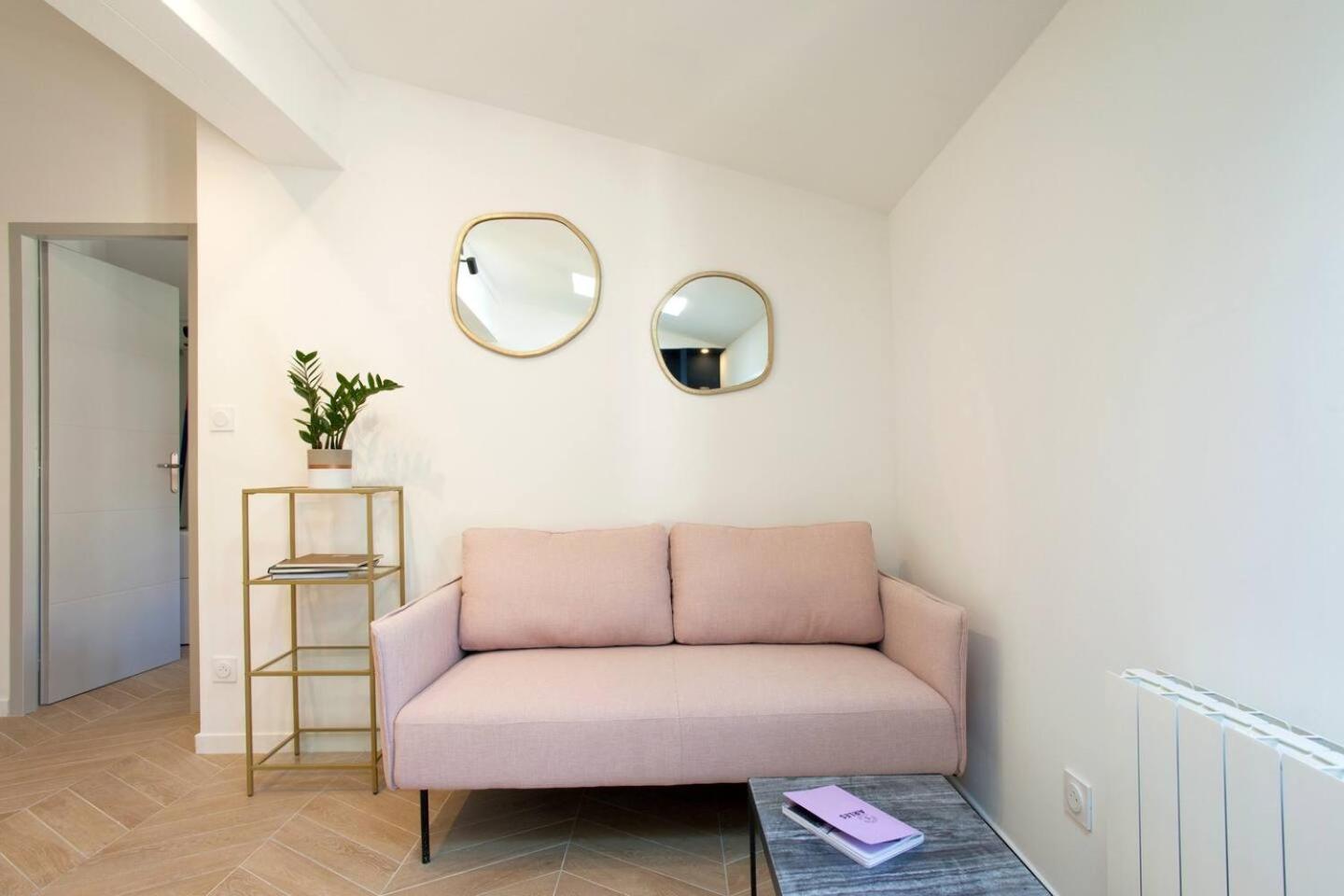 Hebergements Modernes & Cosy A Arles T3 Et T2 Elegants Екстер'єр фото