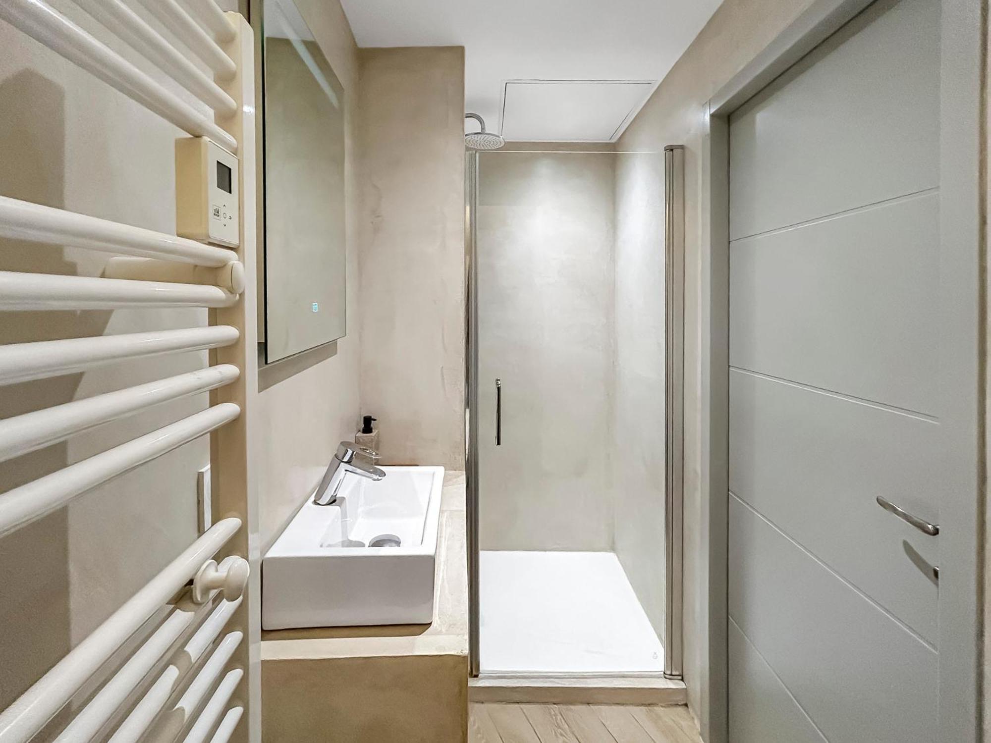 Hebergements Modernes & Cosy A Arles T3 Et T2 Elegants Екстер'єр фото
