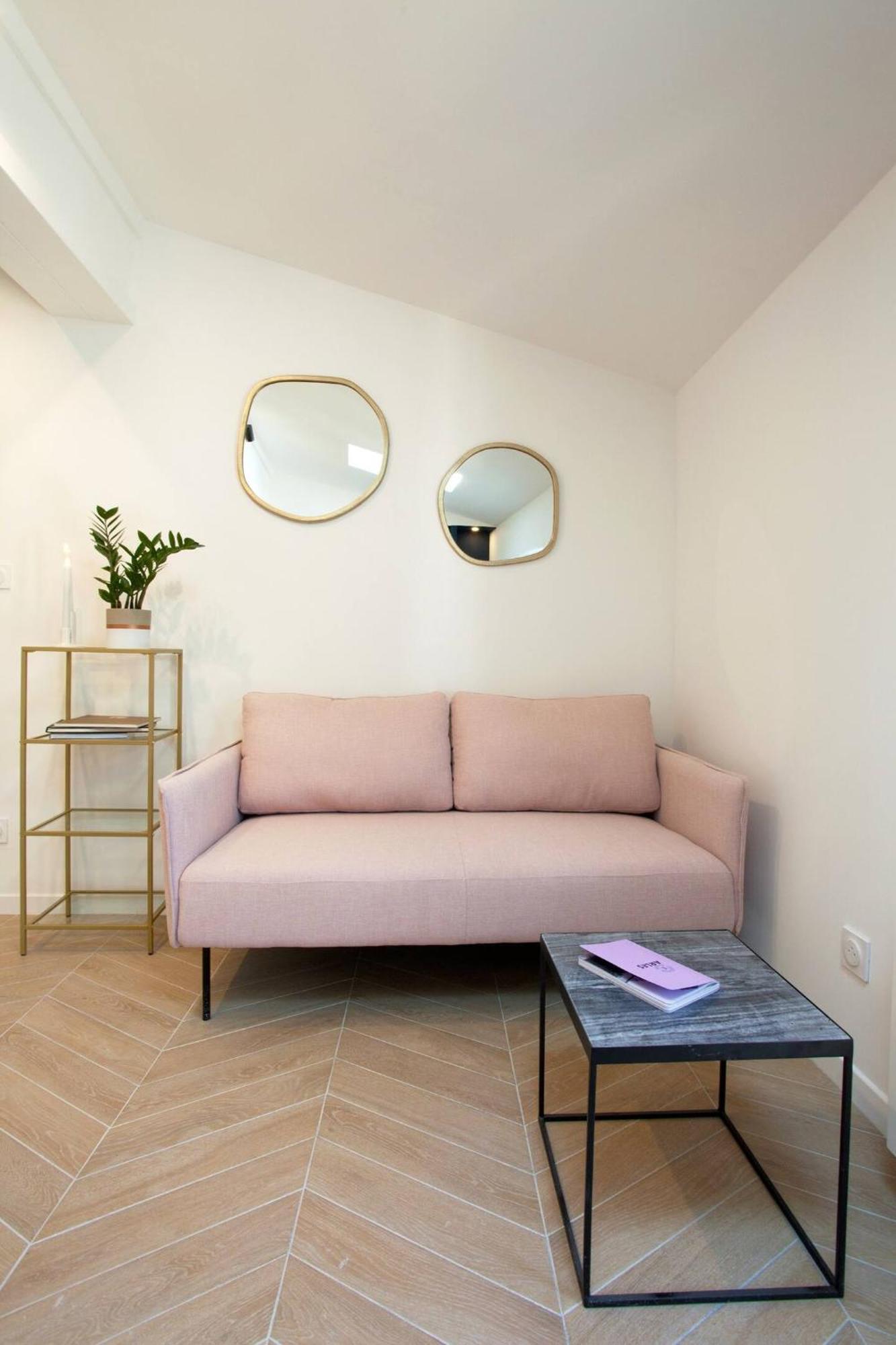 Hebergements Modernes & Cosy A Arles T3 Et T2 Elegants Екстер'єр фото